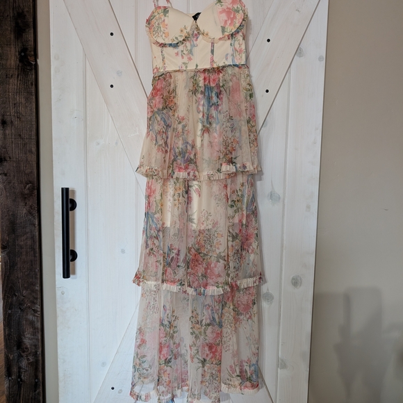 Vici Floral High Low Dress - Cream and Pink - Picture 5 of 5